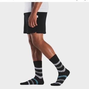 Pair of Thieves Wave Cushion Crew Socks